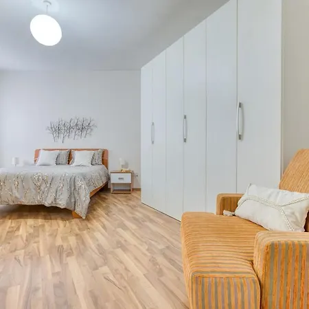 Cosy 2br With Private Balcony In Serene Qawra By 360 Estates *